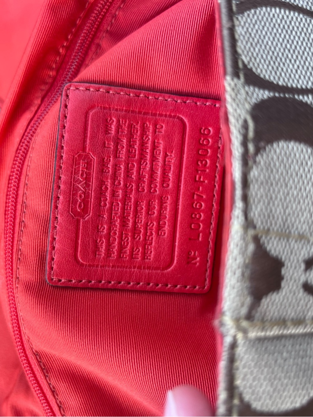 Coach Vintage Hamptons Signature Coral/Pink Leather Flap Shoulder Bag (F13066) - Picture 4 of 7